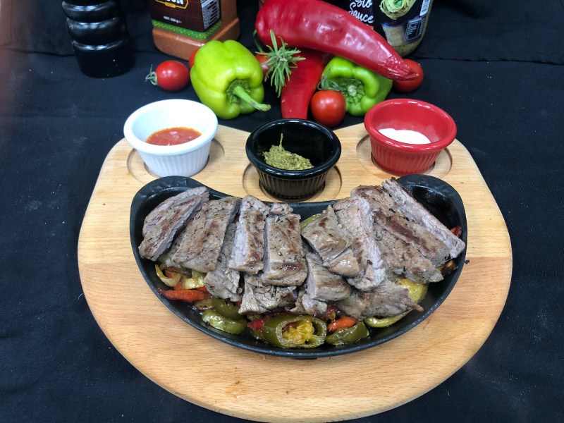 MEKSİKAN ETLİ FAJİTA